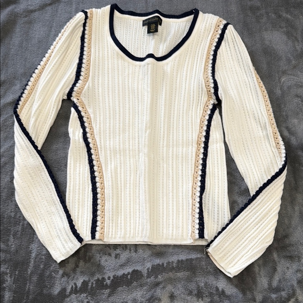 House of Harlow 1960 White and Black Ribbed Top